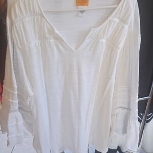 Ruby Rd. White Blouse with Ruffled Sleeves